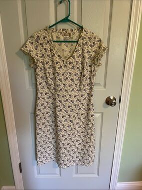 The Territory Ahead Cream Floral V-Neck Day Dress
